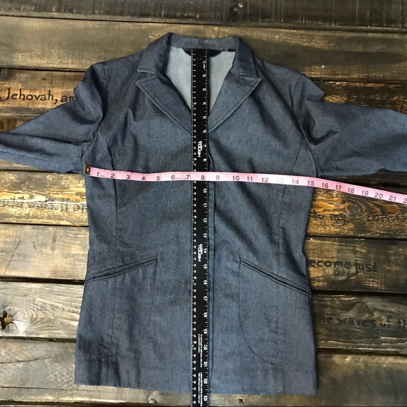 Express Blazer - Picture 5 of 6